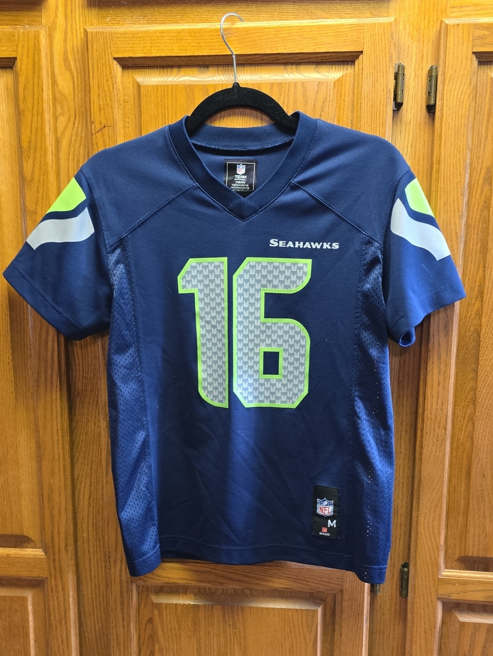 NFL Seahawks Lockett Kids Jersey, Navy and Neon Green #16, M 10/12